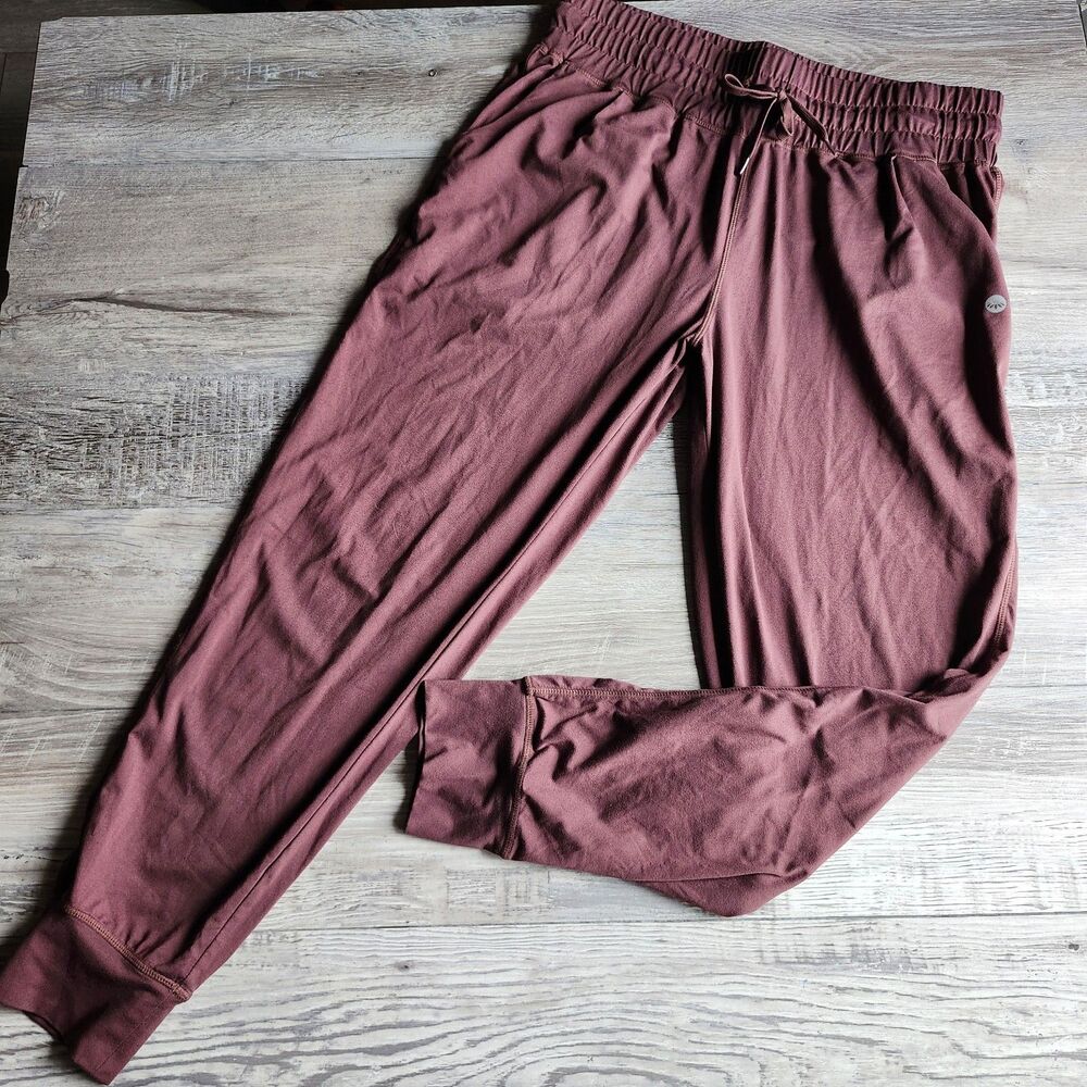 (M) Senita Athletics joggers